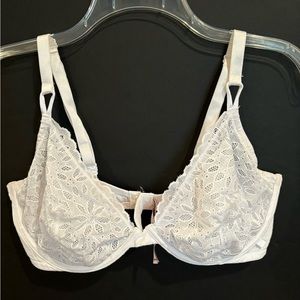 VICTORIA’S SECRET White Unlined Demi BRA 38DD